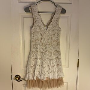 Trixxi Clothing Company Lace White and Cream Sleeveless Dress Size Medium